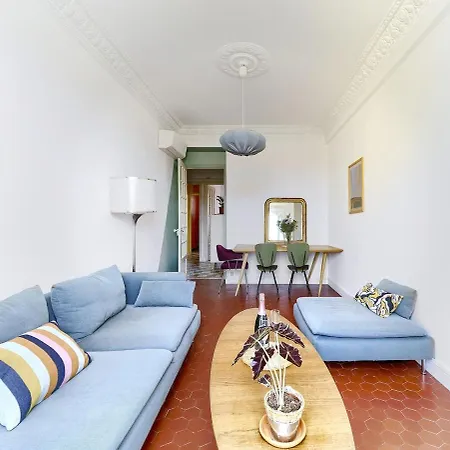 Large For 2 People Cozy Air Conditioning Wifi